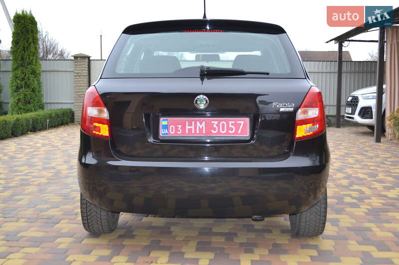 Хэтчбек Skoda Fabia 2008 в Киеве