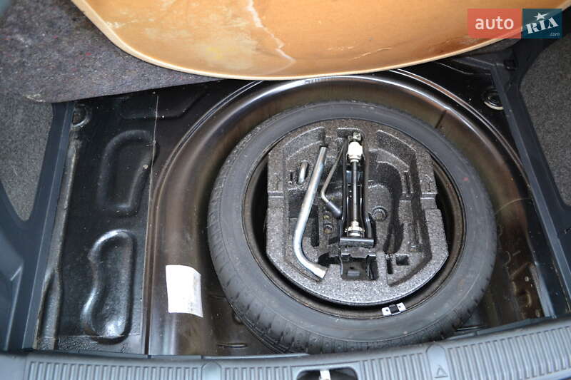 Хэтчбек Skoda Fabia 2008 в Киеве