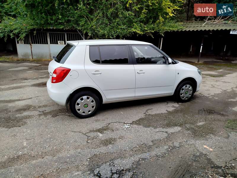 Хэтчбек Skoda Fabia 2012 в Одессе фото 3 Хэтчбек Skoda Fabia 2012 в Одессе