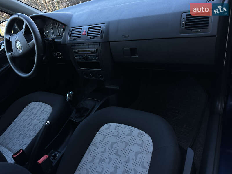 Универсал Skoda Fabia 2004 в Шостке