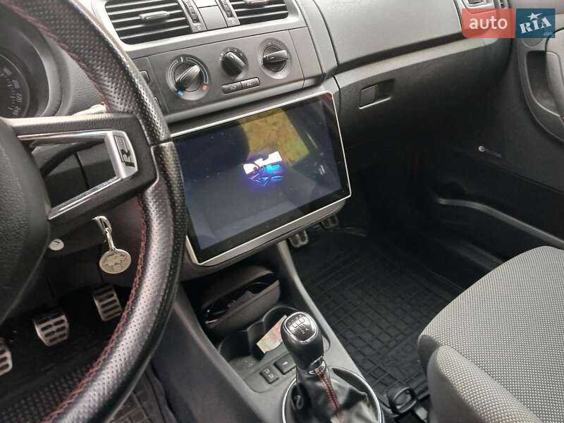 Универсал Skoda Fabia 2014 в Киеве фото 7 Универсал Skoda Fabia 2014 в Киеве