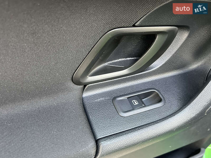 Хетчбек Skoda Fabia 2011 в Луцьку фото 96 Хетчбек Skoda Fabia 2011 в Луцьку