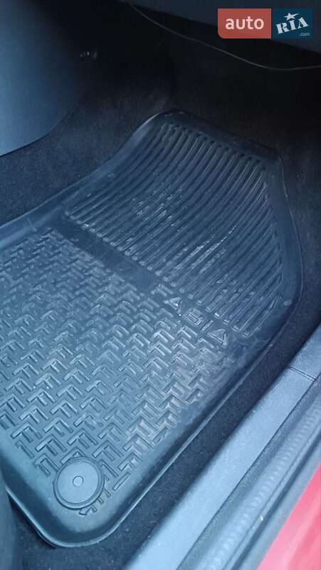 Универсал Skoda Fabia 2015 в Киеве фото 20 Универсал Skoda Fabia 2015 в Киеве