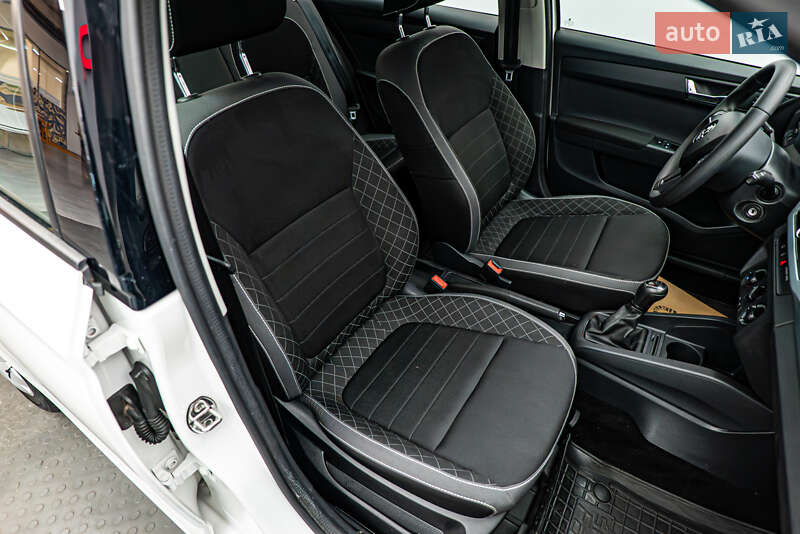 Хэтчбек Skoda Fabia 2018 в Киеве