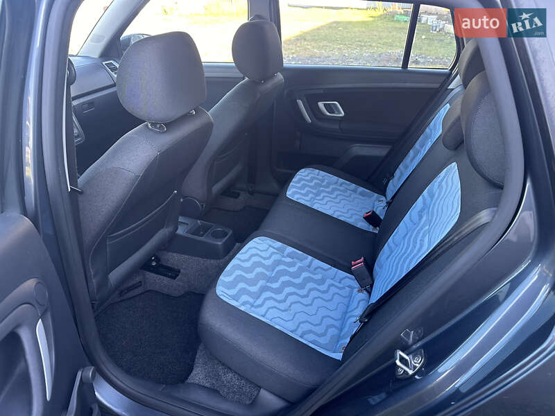 Универсал Skoda Fabia 2009 в Киверцах фото 23 Универсал Skoda Fabia 2009 в Киверцах