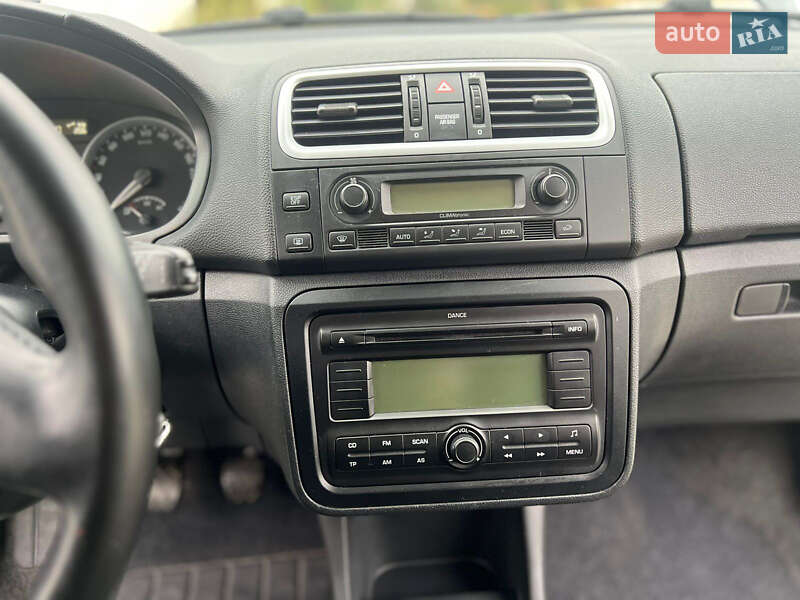 Универсал Skoda Fabia 2009 в Луцке фото 25 Универсал Skoda Fabia 2009 в Луцке