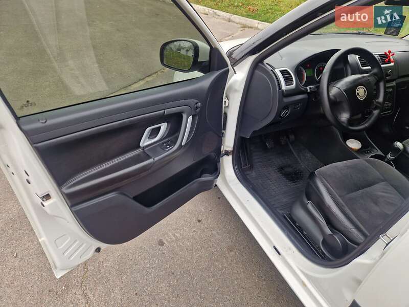 Хэтчбек Skoda Fabia 2008 в Шостке фото 12 Хэтчбек Skoda Fabia 2008 в Шостке