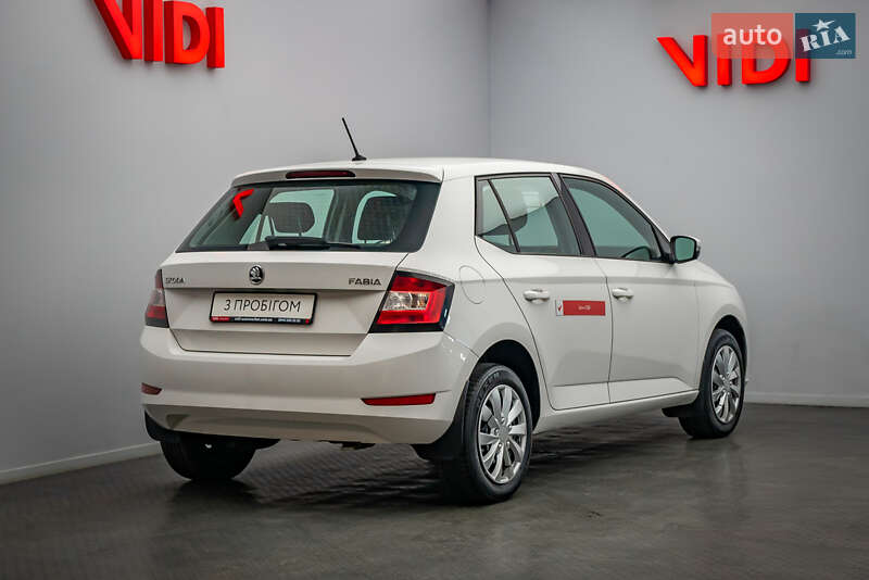 Хэтчбек Skoda Fabia 2018 в Киеве