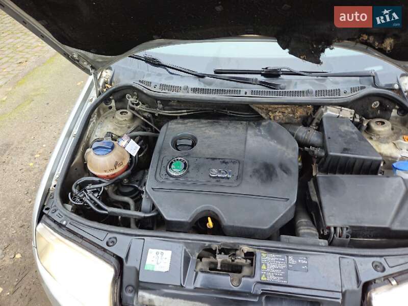 Хетчбек Skoda Fabia 2001 в Рівному