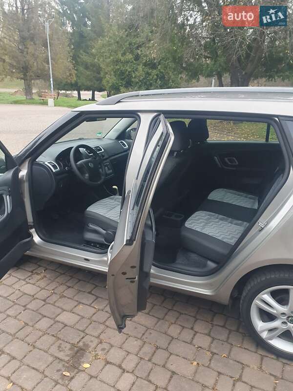 Универсал Skoda Fabia 2008 в Ровно фото 33 Универсал Skoda Fabia 2008 в Ровно