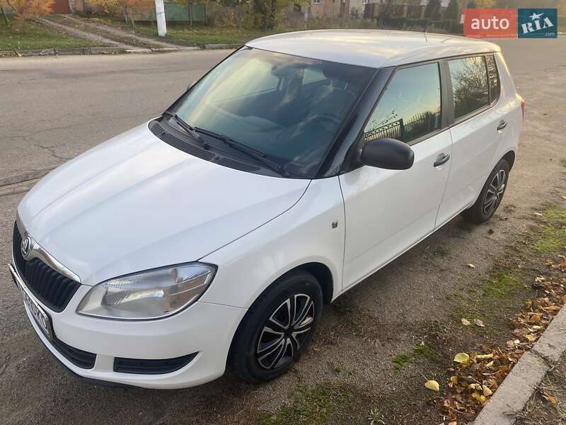 Хэтчбек Skoda Fabia 2014 в Мироновке фото 2 Хэтчбек Skoda Fabia 2014 в Мироновке