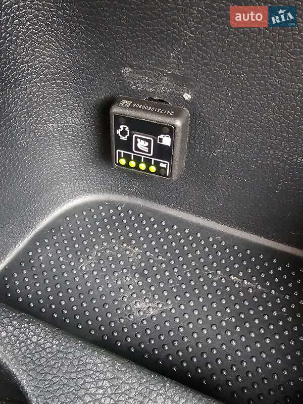 Хэтчбек Skoda Fabia 2015 в Киеве