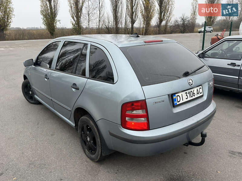 Универсал Skoda Fabia 2002 в Сумах