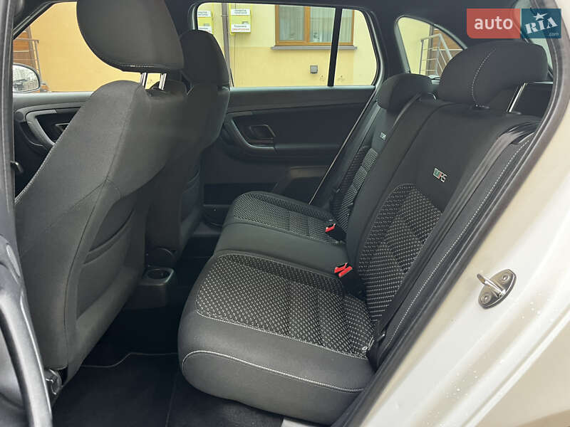 Универсал Skoda Fabia 2011 в Луцке фото 28 Универсал Skoda Fabia 2011 в Луцке