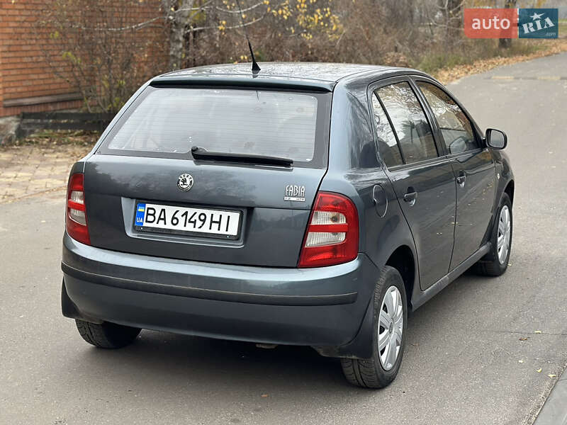 Хетчбек Skoda Fabia 2004 в Кропивницькому