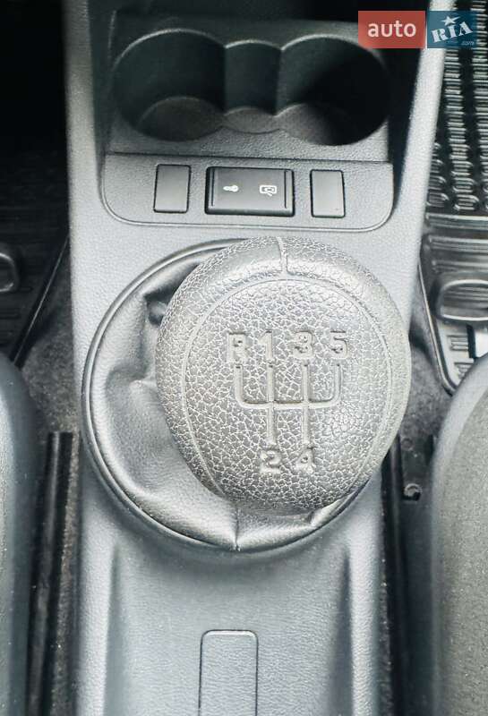 Хетчбек Skoda Fabia 2011 в Білогородці фото 15 Хетчбек Skoda Fabia 2011 в Білогородці