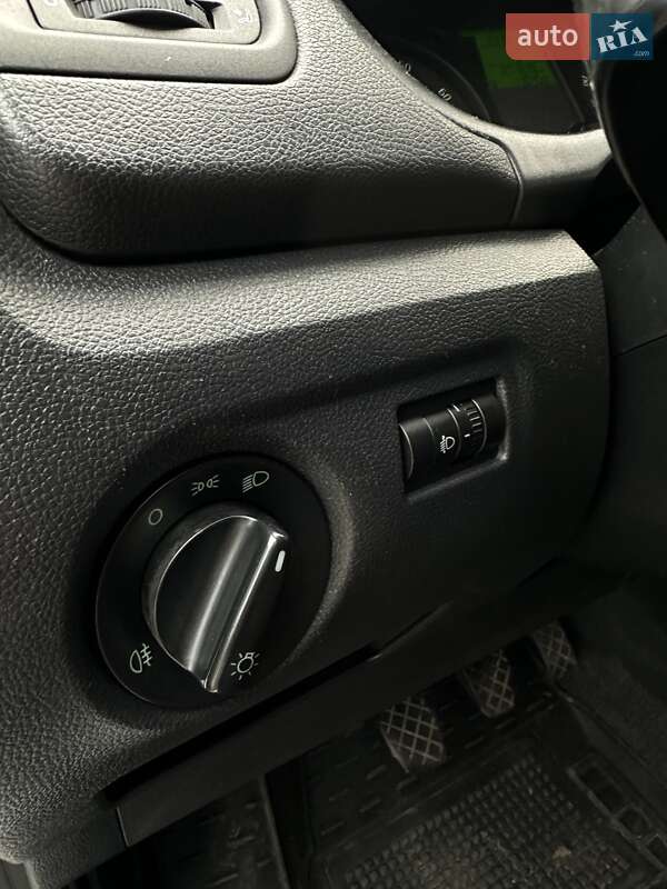 Хетчбек Skoda Fabia 2011 в Сумах фото 15 Хетчбек Skoda Fabia 2011 в Сумах