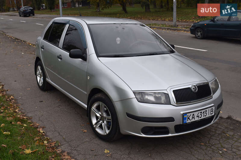 Хэтчбек Skoda Fabia 2006 в Киеве фото 2 Хэтчбек Skoda Fabia 2006 в Киеве