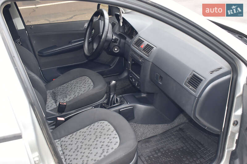 Хэтчбек Skoda Fabia 2006 в Киеве фото 16 Хэтчбек Skoda Fabia 2006 в Киеве