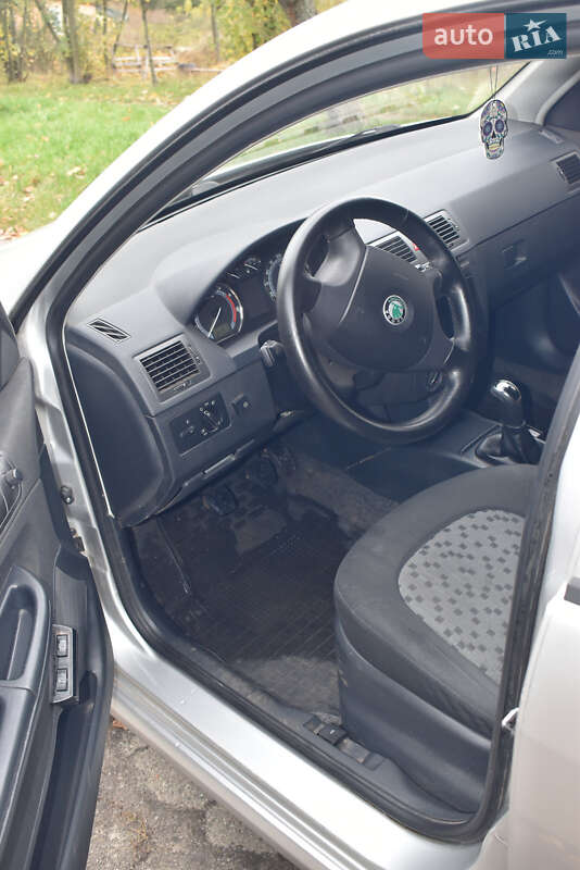 Хэтчбек Skoda Fabia 2006 в Киеве фото 19 Хэтчбек Skoda Fabia 2006 в Киеве