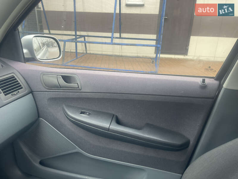 Універсал Skoda Fabia 2003 в Білій Церкві фото 31 Універсал Skoda Fabia 2003 в Білій Церкві