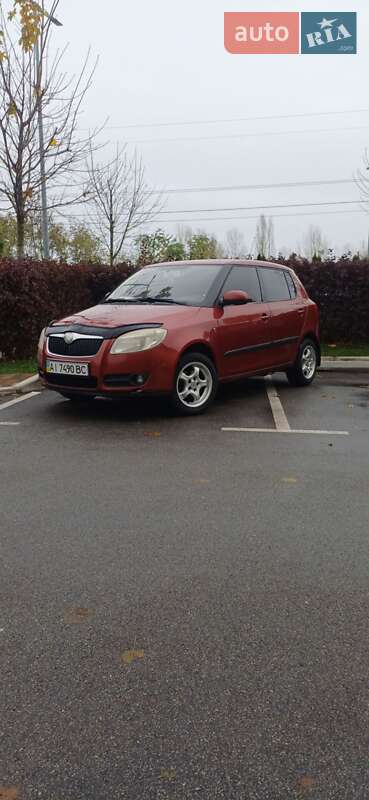 Хэтчбек Skoda Fabia 2007 в Киеве фото 2 Хэтчбек Skoda Fabia 2007 в Киеве