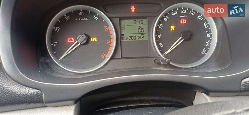 Хэтчбек Skoda Fabia 2007 в Киеве фото 25 Хэтчбек Skoda Fabia 2007 в Киеве