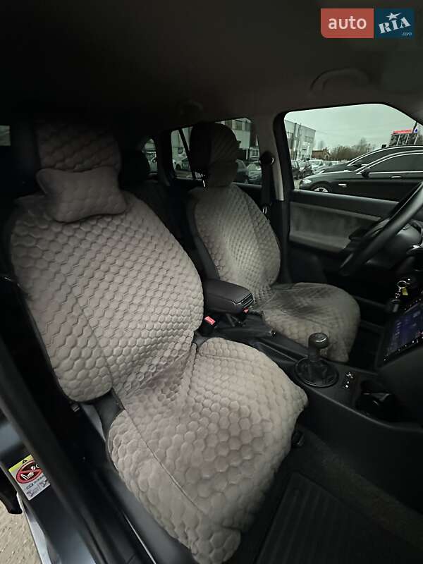 Універсал Skoda Fabia 2009 в Сумах