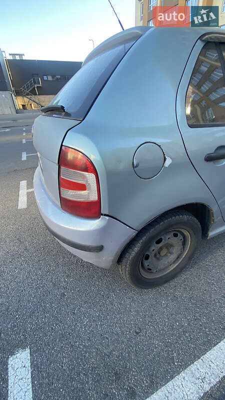 Хэтчбек Skoda Fabia 2005 в Киеве