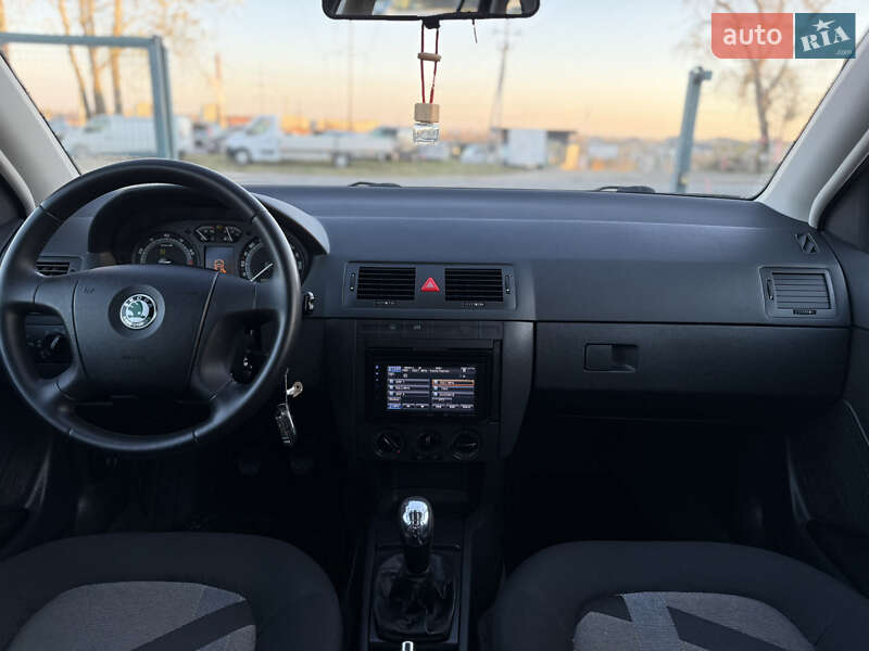 Универсал Skoda Fabia 2007 в Ровно