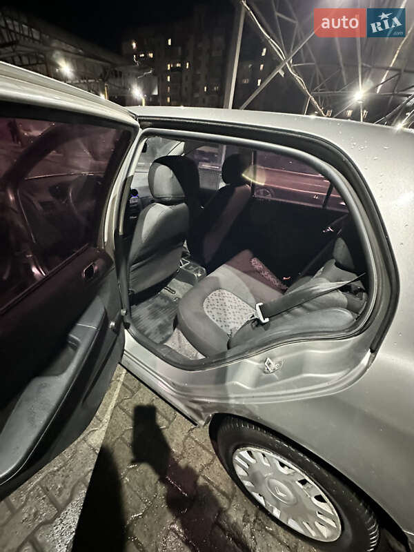 Хетчбек Skoda Fabia 2006 в Хмельницькому