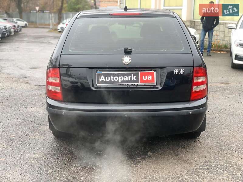 Універсал Skoda Fabia 2004 в Вінниці