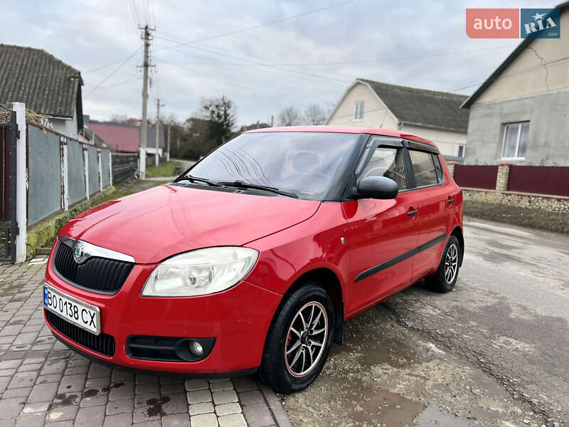 Хетчбек Skoda Fabia 2007 в Гусятині