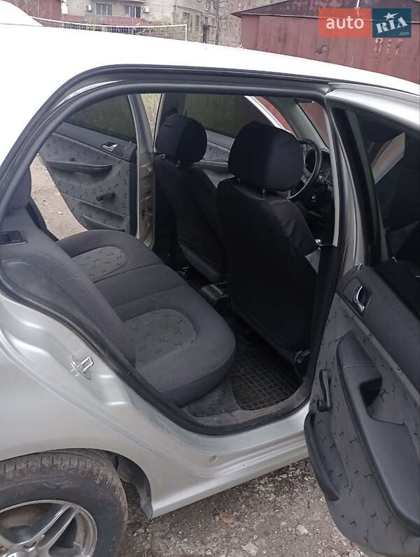 Хетчбек Skoda Fabia 2004 в Запоріжжі фото 10 Хетчбек Skoda Fabia 2004 в Запоріжжі