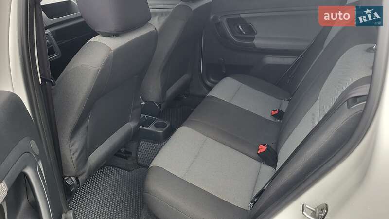 Хэтчбек Skoda Fabia 2012 в Полтаве