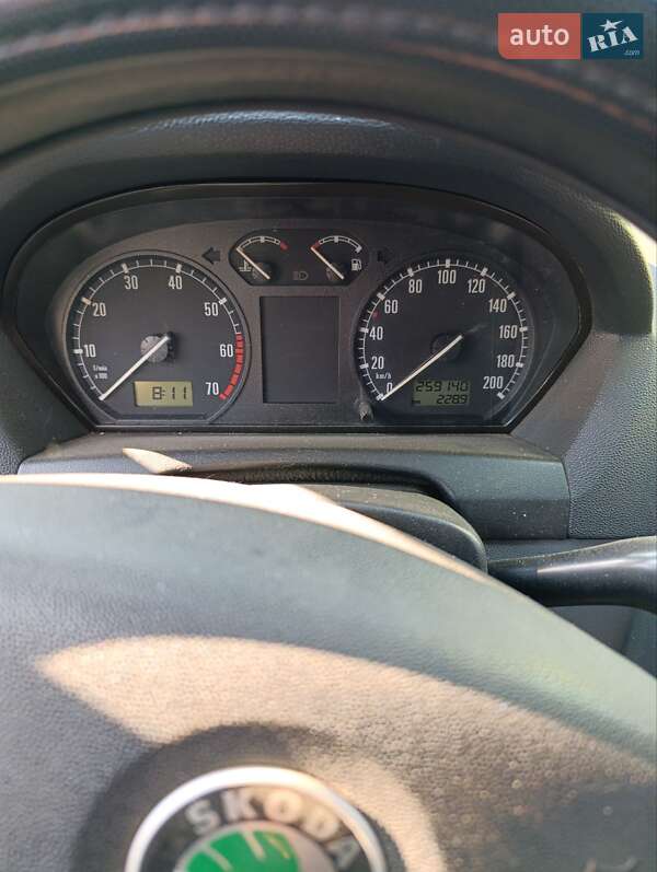 Хетчбек Skoda Fabia 2002 в Свессе