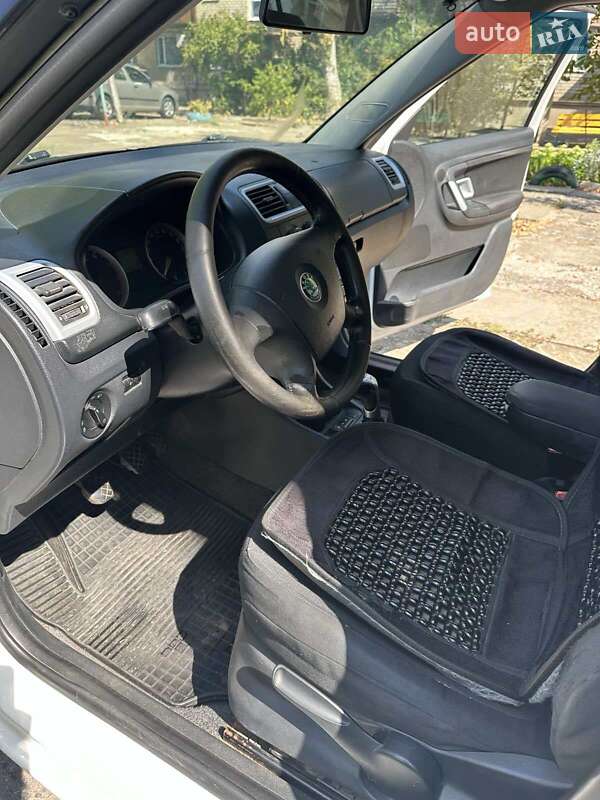 Хэтчбек Skoda Fabia 2008 в Николаеве