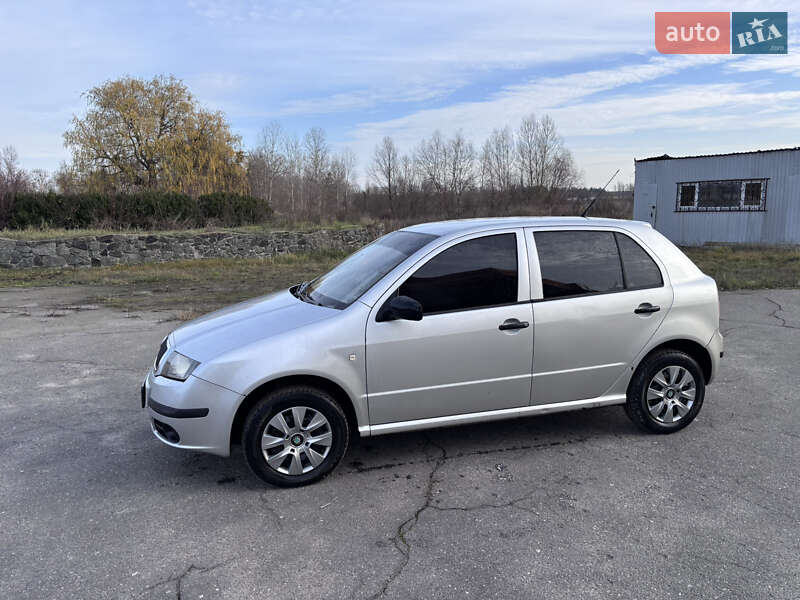 Хэтчбек Skoda Fabia 2006 в Иванкове