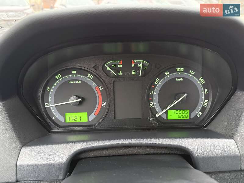 Хетчбек Skoda Fabia 2006 в Ужгороді фото 20 Хетчбек Skoda Fabia 2006 в Ужгороді