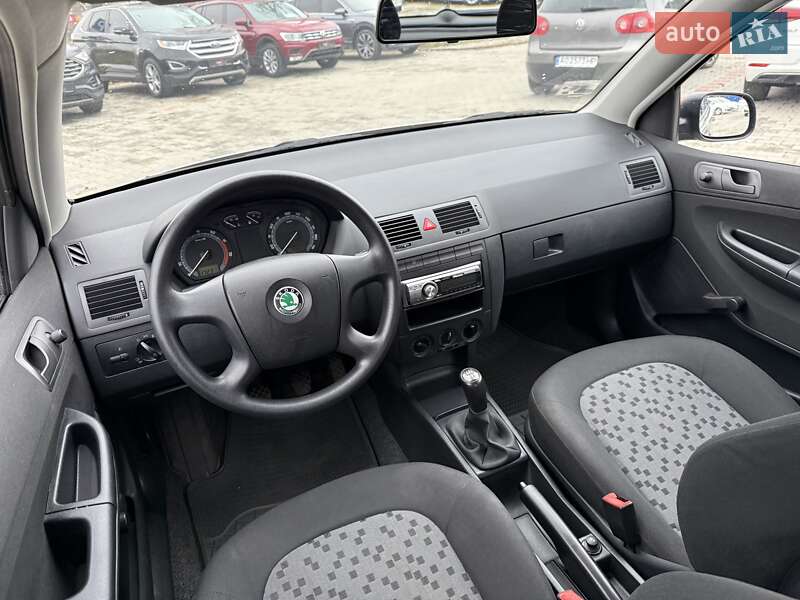 Хетчбек Skoda Fabia 2006 в Ужгороді фото 25 Хетчбек Skoda Fabia 2006 в Ужгороді
