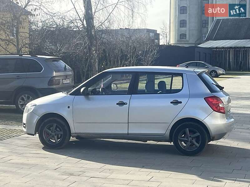 Хетчбек Skoda Fabia 2008 в Самборі