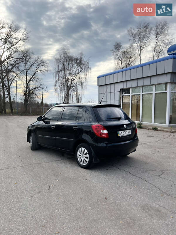 Хэтчбек Skoda Fabia 2008 в Ромнах фото 7 Хэтчбек Skoda Fabia 2008 в Ромнах