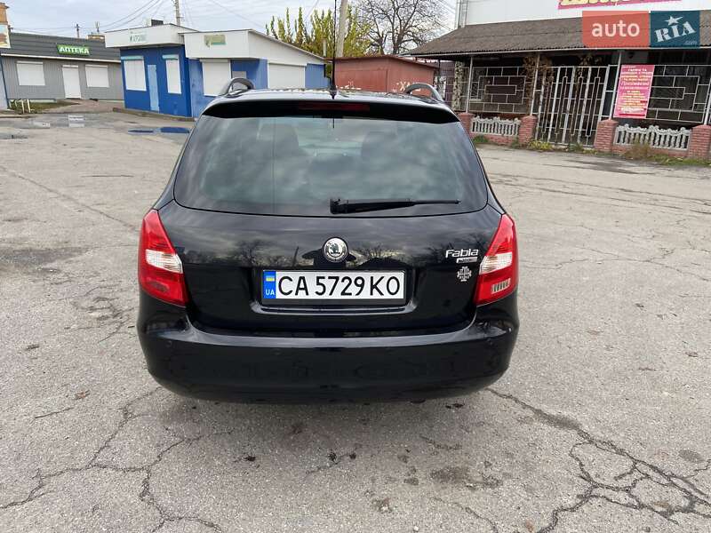 Универсал Skoda Fabia 2009 в Корсуне-Шевченковском
