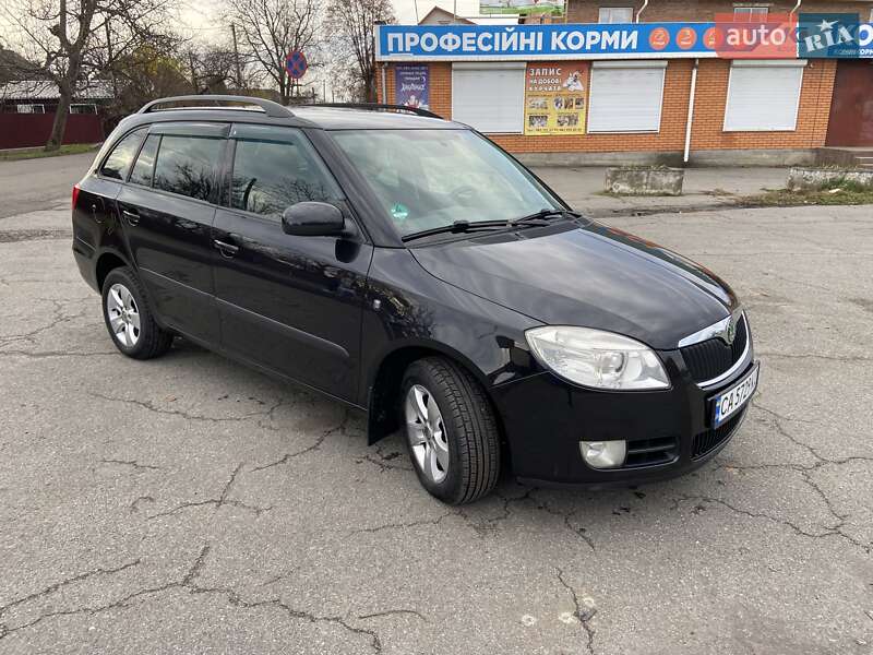 Универсал Skoda Fabia 2009 в Корсуне-Шевченковском