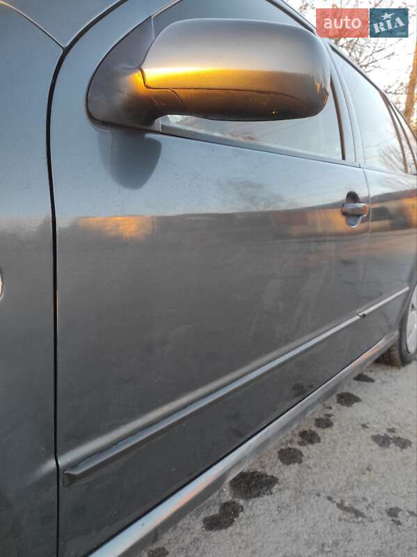 Универсал Skoda Fabia 2006 в Дунаевцах