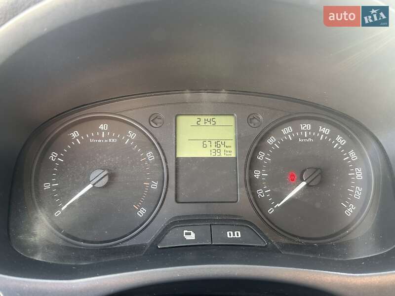 Хэтчбек Skoda Fabia 2011 в Киеве фото Хэтчбек Skoda Fabia 2011 в Киеве