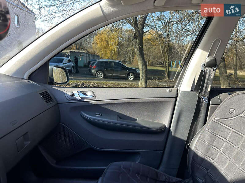 Хэтчбек Skoda Fabia 2004 в Вольнянске фото 6 Хэтчбек Skoda Fabia 2004 в Вольнянске