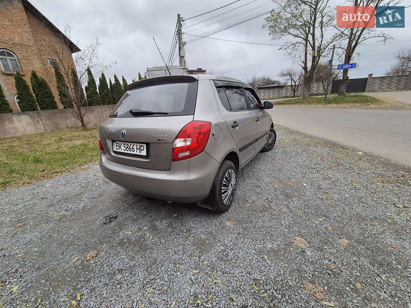 Хетчбек Skoda Fabia 2008 в Рівному фото 9 Хетчбек Skoda Fabia 2008 в Рівному