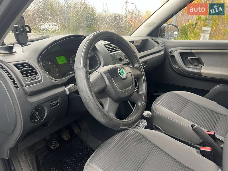 Хэтчбек Skoda Fabia 2012 в Полтаве