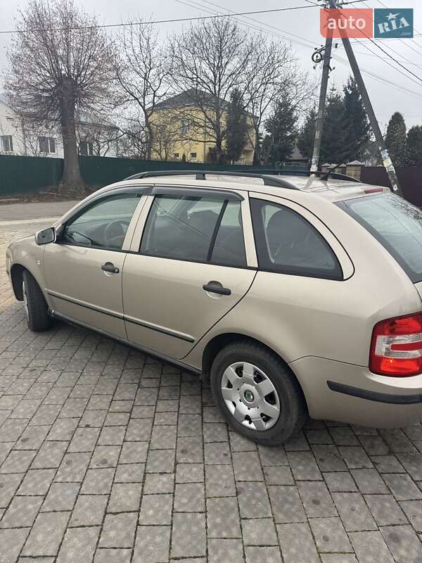 Универсал Skoda Fabia 2004 в Львове фото 4 Универсал Skoda Fabia 2004 в Львове